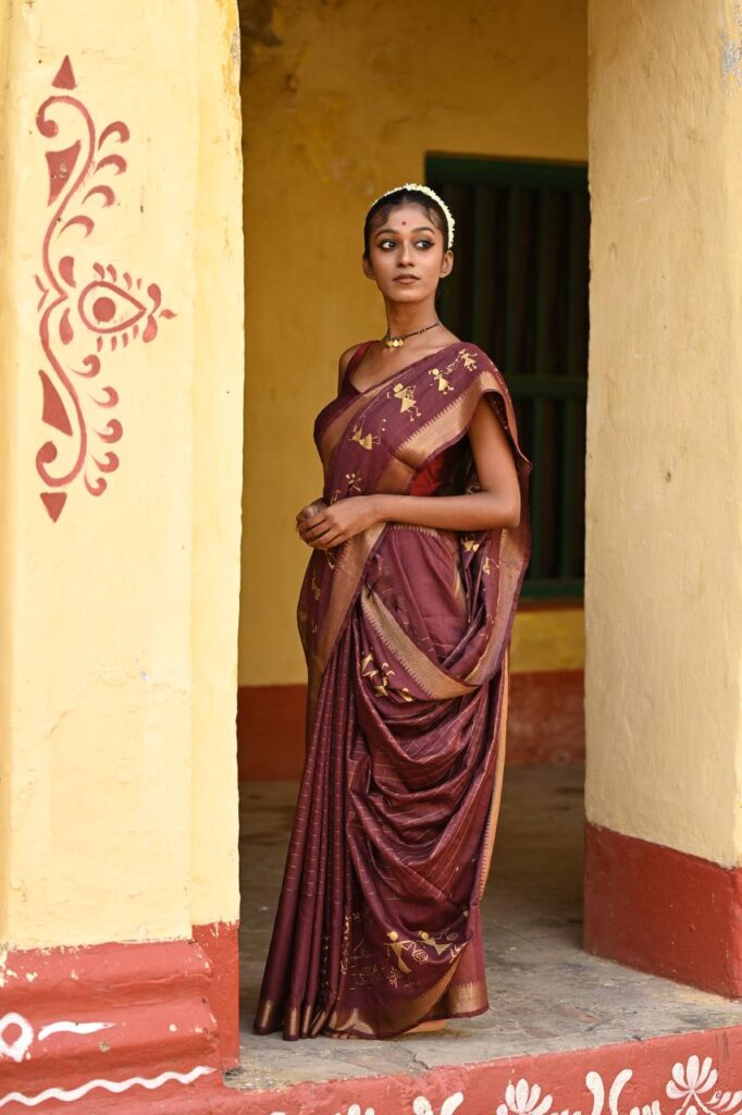 Hand-Painted Mangalgiri Silk Saree – Maroon Muse